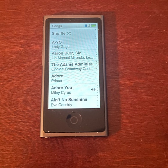 Apple iPod Nano 7th Generation. Pristine Condition! - Picture 13 of 16